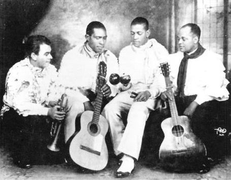 El cuarteto Machín, compuesto por Plácido Acevedo, Daniel Sánchez, Antonio Machín y Alejandro Rodríguez 