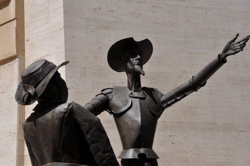 Don Quijote y Sancho Panza, monumento de la ciudad de Albacete (España)