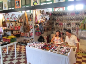 Tiendas de artesanía en el Expofestival 2012