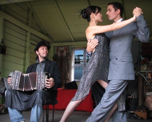 El tango y el acordeón, representativos de Argentina