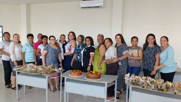 Un homenaje a las profesoras de la Institución Remedios Solano Un homenaje a las profesoras de la Institución Remedios Solano