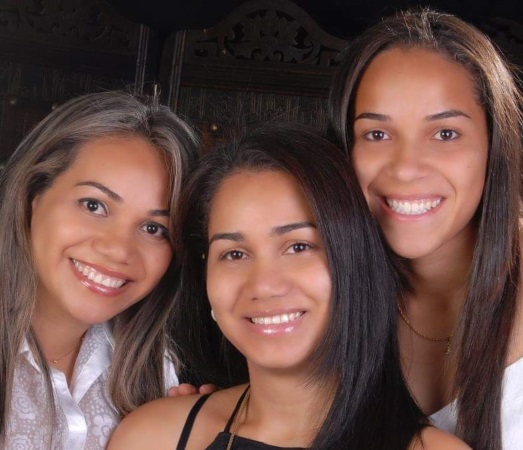 Orianica Velásquez y sus hermanas 