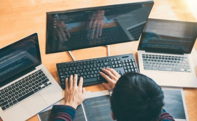 Tecnología y redes sociales en la educación