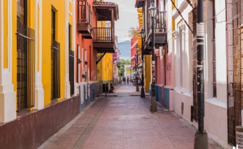 Un paseo por Santa Marta y su centro histórico