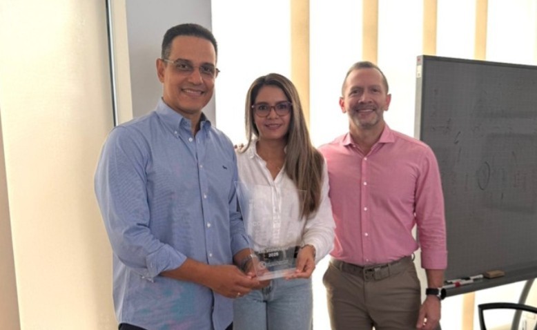 Reconocimiento en seguridad y salud en el trabajo a Comfacesar