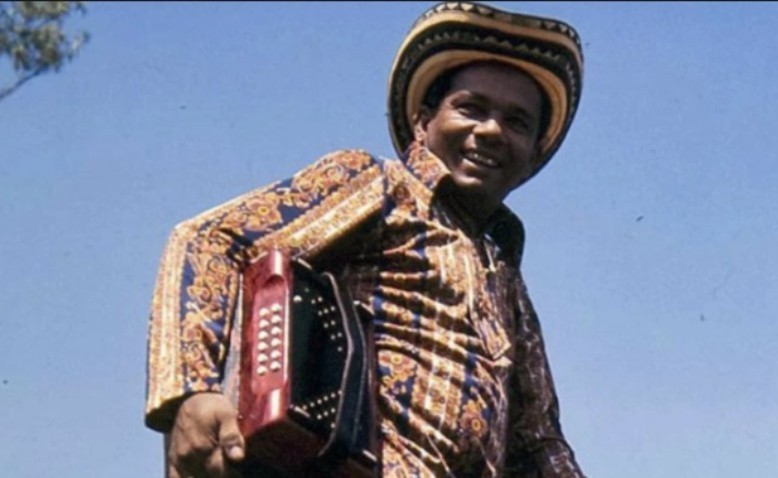 El campo, un personaje vivo en la obra de Calixto Ochoa