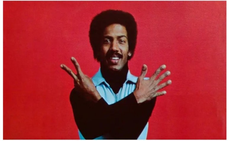 Roberto Roena, el auténtico showman de la salsa